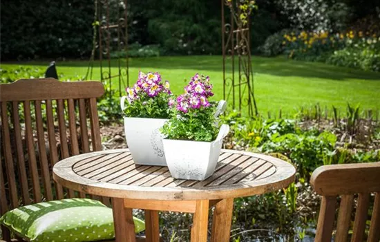 Wohnen im Grünen – so schafft man eine Gartenoase Wohnen im Grünen – so schafft man eine Gartenoase